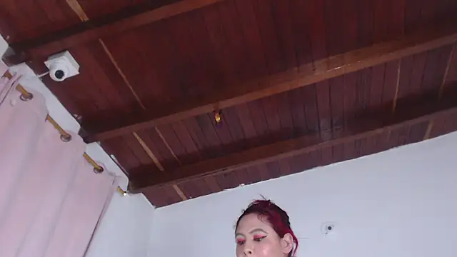 Amara Red online show from 15, 10, 2025