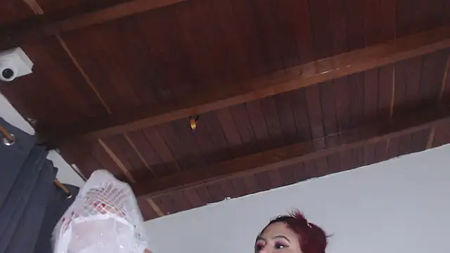 Amara Red online show from 26, 9, 2025