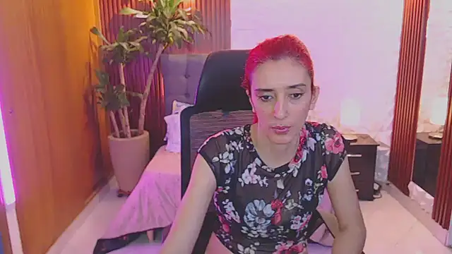 Ruby Your Milf online show from 26, 2, 2025