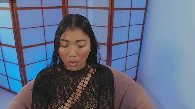 small emilie online show from 9, 12, 2024