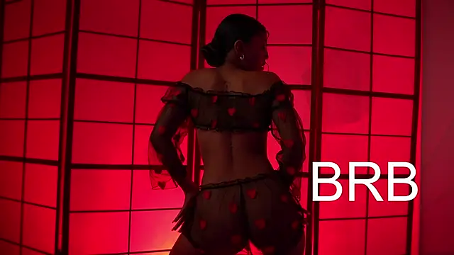 small emilie online show from 10, 12, 2024