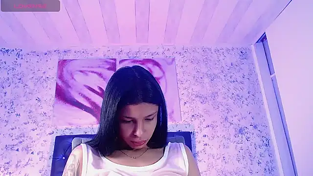 Snapshot of Zoee_babygirl chatting on 1, 2, 2025 Zoee babygirl online show from 1, 2, 2025