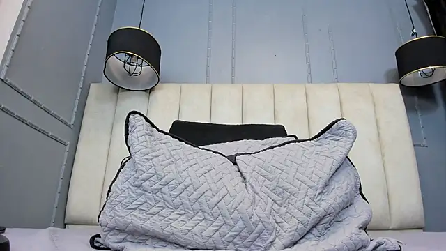  karla Brunette  online show from 19, 3, 2025