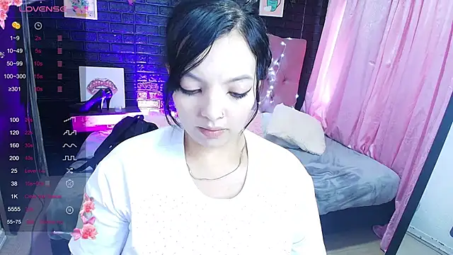 loren tits24 online show from 26, 9, 2025