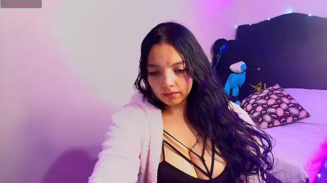 Snapshot of loren_tits24 chatting on 9, 5, 2026 loren tits24 online show from 9, 5, 2026