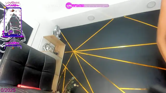 MystiqueTs online show from 9, 10, 2025