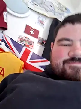 Snapshot of thefrenchhogan29 chatting on 4, 10, 2025 thefrenchhogan29 online show from 4, 10, 2025