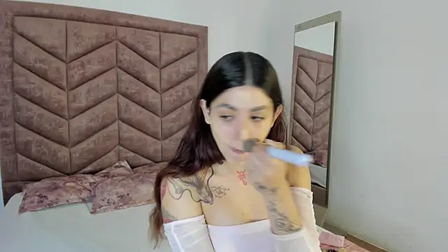 Snapshot of AnnyCherry_ chatting on 12, 6, 2026 AnnyCherry online show from 12, 6, 2026