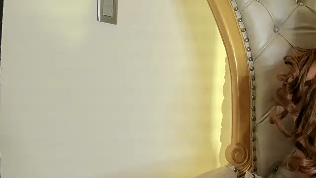 Snapshot of Ari_sunshine_ chatting on 13, 12, 2025 Ari sunshine online show from 13, 12, 2025