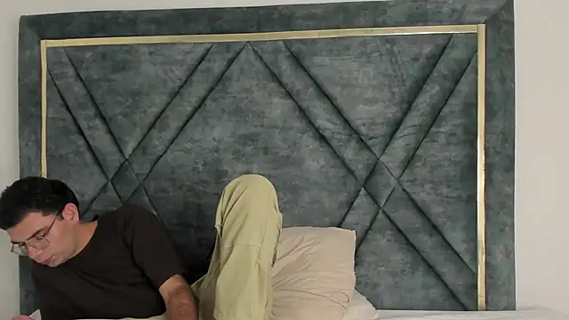 Snapshot of Ari_sunshine_ chatting on 14, 12, 2025 Ari sunshine online show from 14, 12, 2025