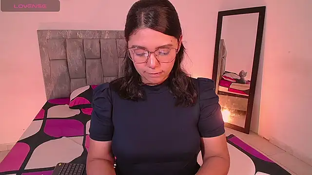 DIANEE 01 online show from 23, 11, 2025