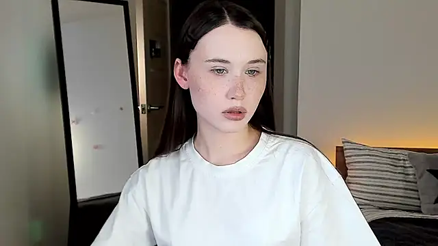 Stella Sunny online show from 24, 2, 2026