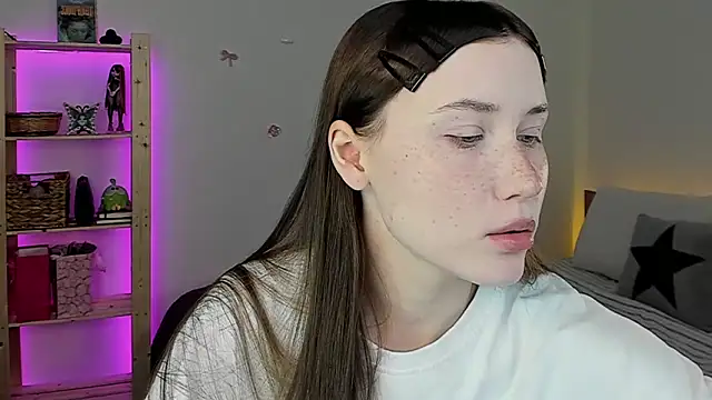 Stella Sunny online show from 28, 4, 2026