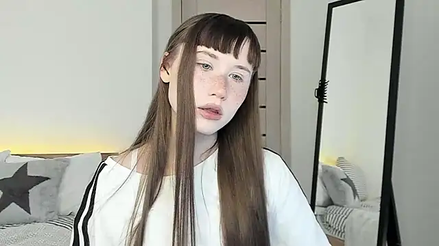 Stella Sunny online show from 13, 4, 2026