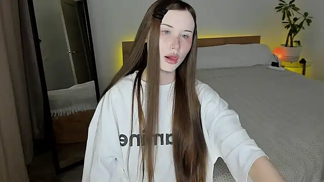 Stella Sunny online show from 15, 7, 2026