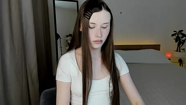 Stella Sunny online show from 30, 6, 2026