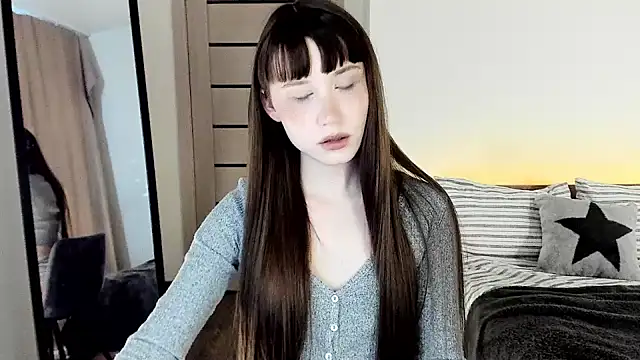 Stella Sunny online show from 19, 3, 2026