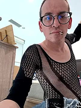 Heterointhong22 online show from 24, 3, 2026