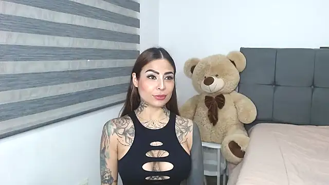 EmiliMontero online show from 10, 3, 2026