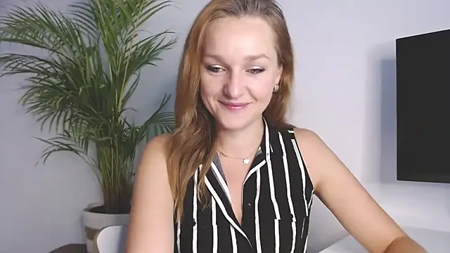 AliciaDesire online show from 29, 10, 2025