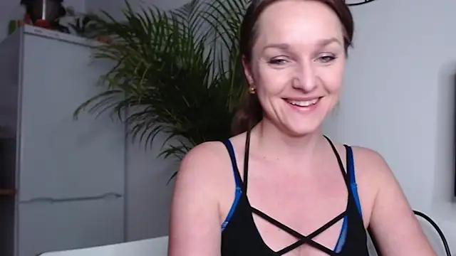 AliciaDesire online show from 13, 2, 2025