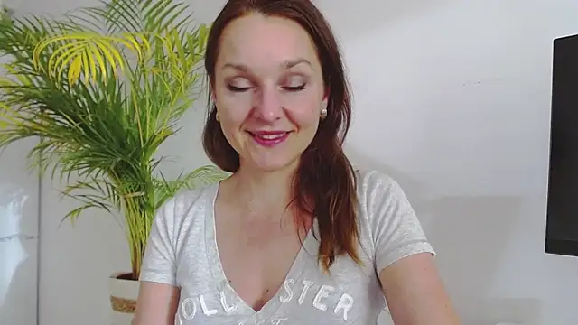 AliciaDesire online show from 18, 3, 2025