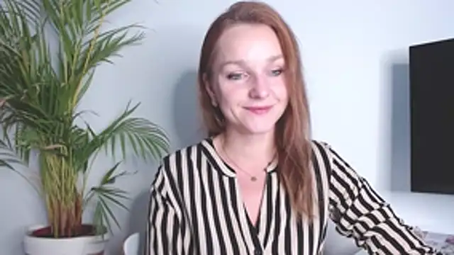 AliciaDesire online show from 12, 11, 2025