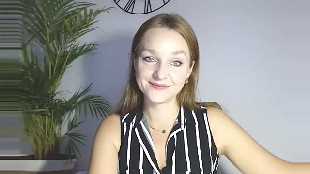 AliciaDesire online show from 20, 11, 2025