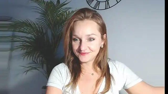 AliciaDesire online show from 19, 11, 2025