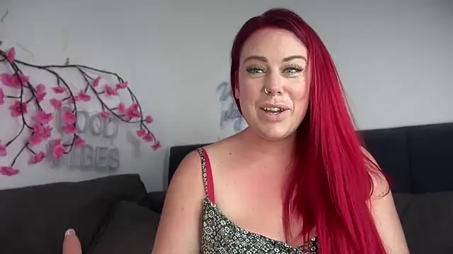 Snapshot of redxxxvixen chatting on 17, 6, 2026 redxxxvixen online show from 17, 6, 2026