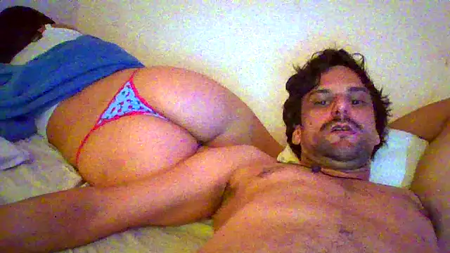 couplemilk online show from 21, 4, 2026
