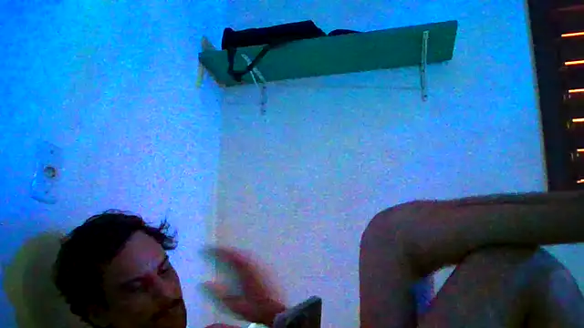 couplemilk online show from 19, 4, 2026