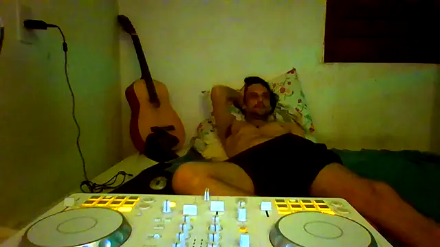 couplemilk online show from 2, 6, 2026