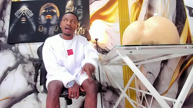 Snapshot of Thomas_shelbys chatting on 8, 3, 2025 Thomas shelbys online show from 8, 3, 2025