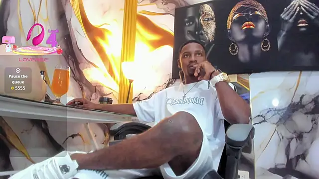 Snapshot of Thomas_shelbys chatting on 10, 10, 2025 Thomas shelbys online show from 10, 10, 2025