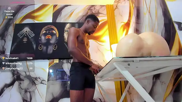 Snapshot of Thomas_shelbys chatting on 24, 10, 2025 Thomas shelbys online show from 24, 10, 2025