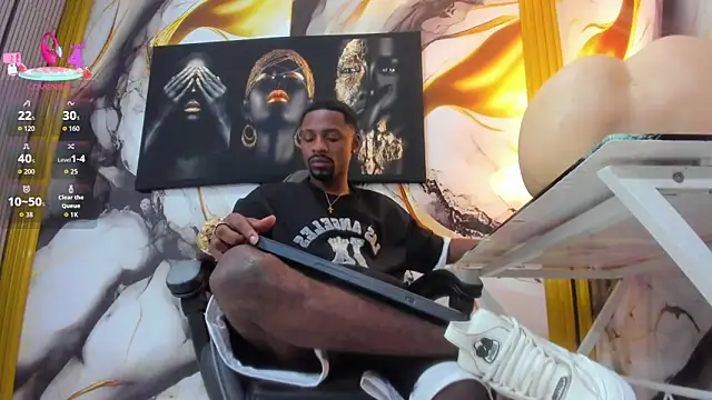 Snapshot of Thomas_shelbys chatting on 31, 10, 2025 Thomas shelbys online show from 31, 10, 2025