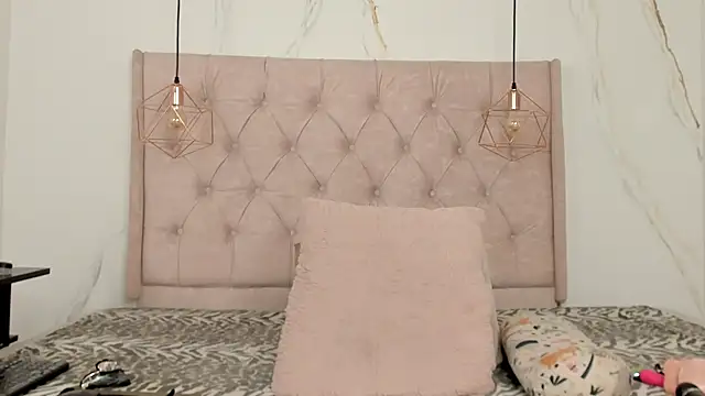 Snapshot of zamira_44 chatting on 11, 9, 2025 zamira 44 online show from 11, 9, 2025