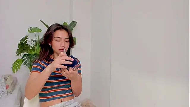 Adriennesexxx online show from 2, 3, 2025