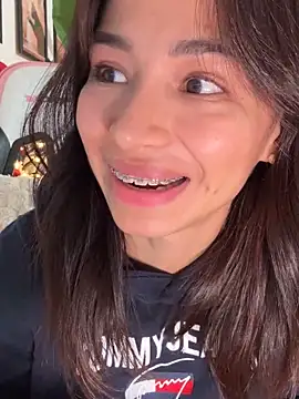 Adriennesexxx online show from 25, 11, 2025