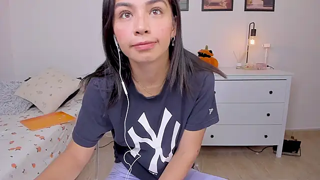 Adriennesexxx online show from 28, 9, 2025