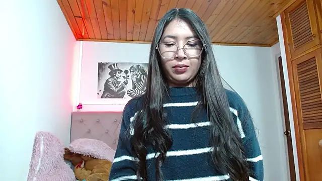 tifanny-squirt online show from 26, 10, 2025