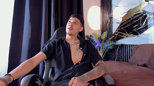 kyle smithxx online show from 13, 12, 2025