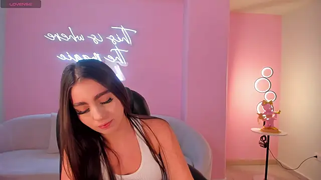 DolcieElliot online show from 24, 2, 2025