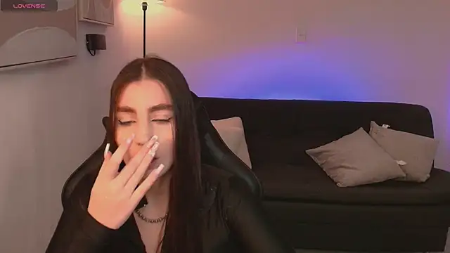 DolcieElliot online show from 21, 10, 2025