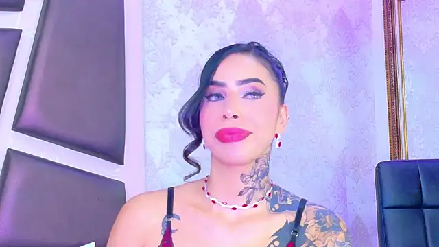 GiahDaniels online show from 14, 5, 2026
