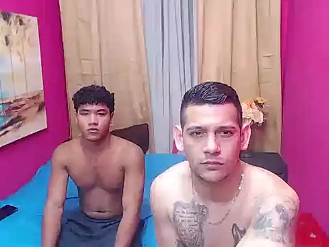 hugecocks hot online show from 8, 1, 2026