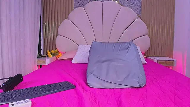nata luna online show from 2, 6, 2026