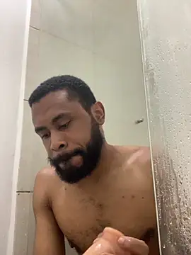 Snapshot of KaelMoreau chatting on 21, 9, 2025 KaelMoreau online show from 21, 9, 2025