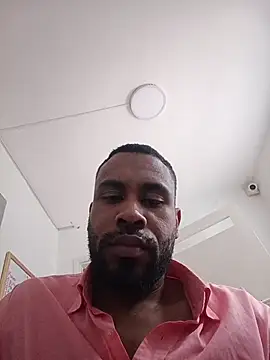 Snapshot of KaelMoreau chatting on 29, 10, 2025 KaelMoreau online show from 29, 10, 2025